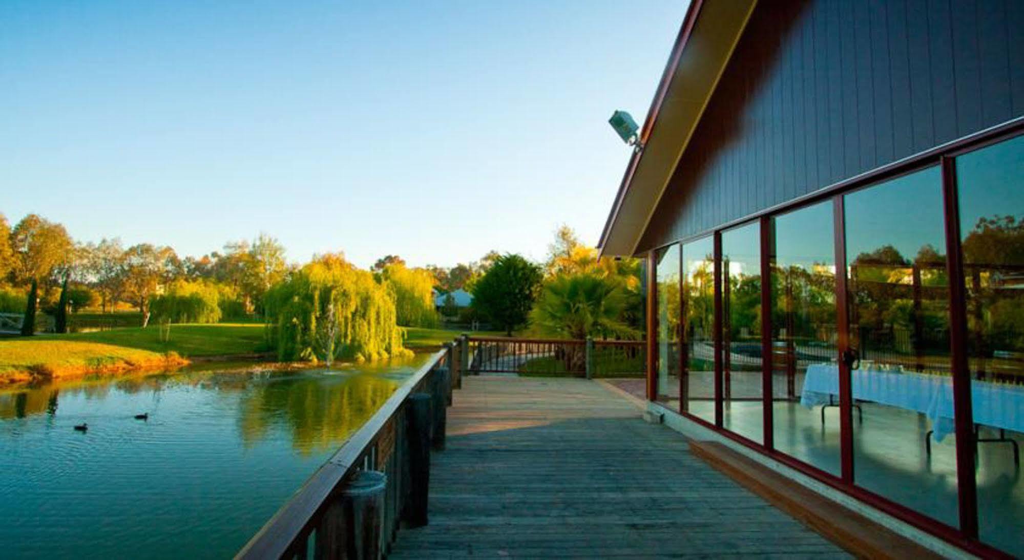 Perricoota Vines Retreat Hotel Moama Eksteriør billede